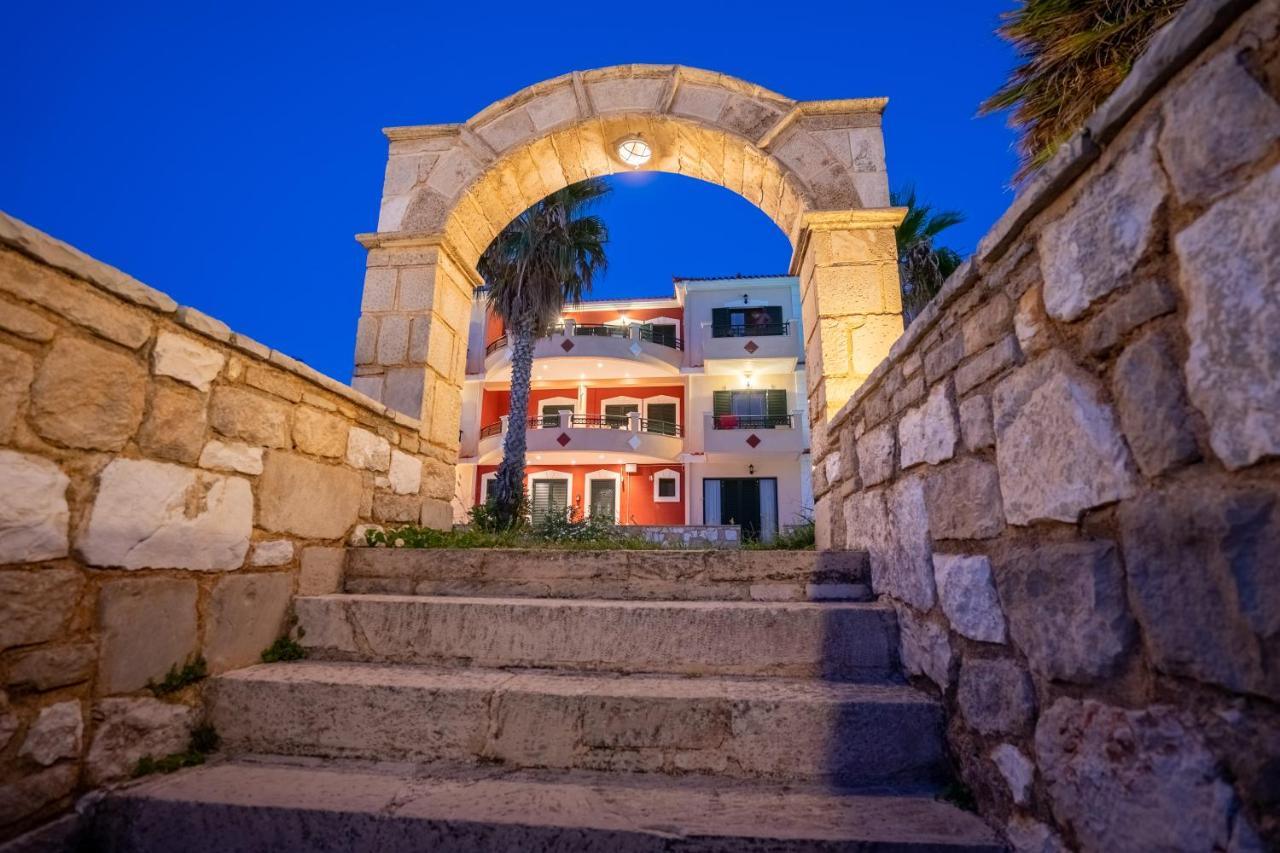 Niforos Panorama Apartment Vovikes Luaran gambar