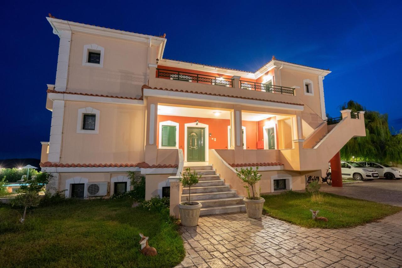 Niforos Panorama Apartment Vovikes Luaran gambar
